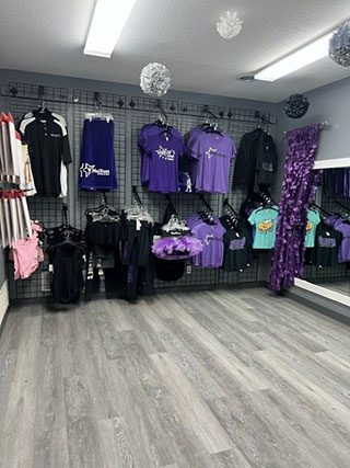 Spotlight Dancewear - MelRoe's School of Dance Kansas Dance Studio offering Beginner Dance Lessons in Liberty Missouri